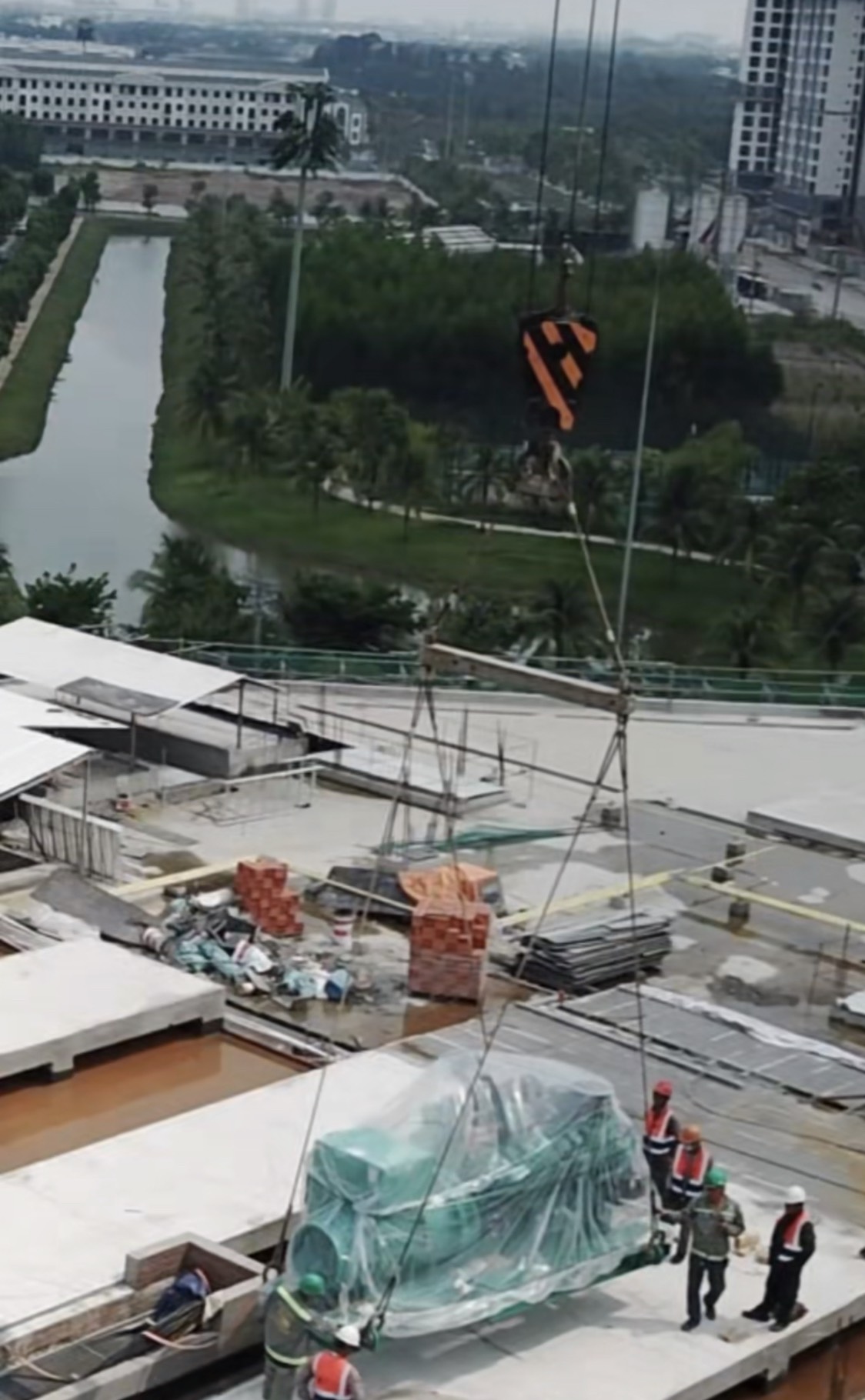 z5228078948492_e430393cf9e804bddf7831fb748c0772